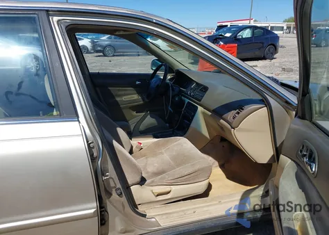 1995 Honda Accord Ex from USA, damaged, VIN JHMCD5653SC052689